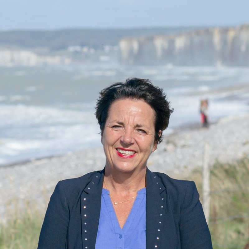 Agnes CANAYER, ministre déléguée chargée de la Famille et de la petite enfance